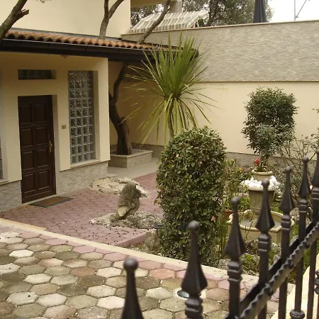 16498b Apartment *